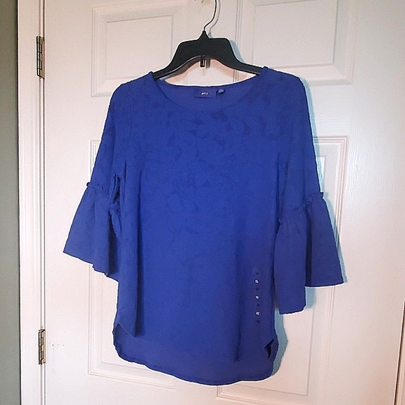 NWT Apt. 9 Burnout Bell-Sleeve Top - Picture 2 of 5